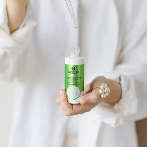 Normalizujące serum przeciw zaskórnikom z 5% azeloglicyny i 1% BHA